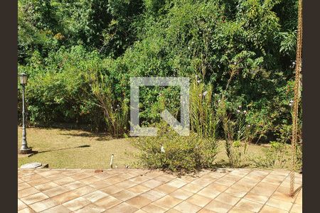 Casa de condomínio à venda com 250m², 3 quartos e 10 vagas