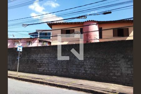 Casa à venda com 271m², 4 quartos e 4 vagas