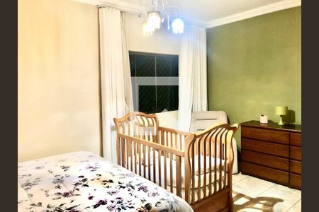 Casa à venda com 4 quartos, 211m² em Jaqueline, Belo Horizonte