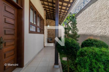 Casa à venda com 360m², 4 quartos e 4 vagas