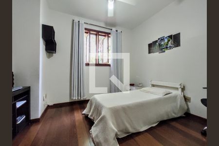 Casa de condomínio à venda com 474m², 4 quartos e 5 vagas