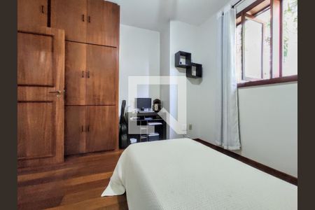 Casa de condomínio à venda com 474m², 4 quartos e 5 vagas