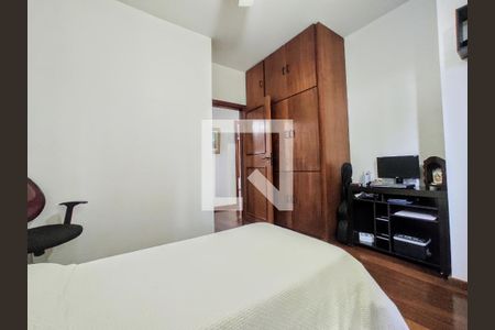 Casa de condomínio à venda com 474m², 4 quartos e 5 vagas