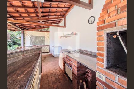 Casa de condomínio à venda com 474m², 4 quartos e 5 vagas