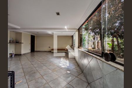 Casa de condomínio à venda com 474m², 4 quartos e 5 vagas