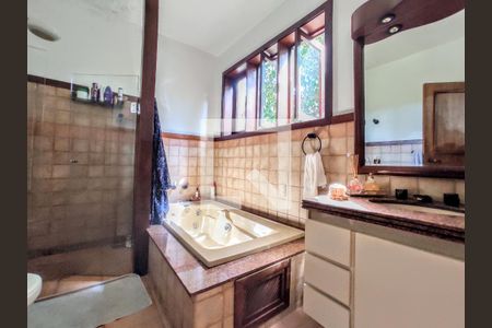 Casa de condomínio à venda com 474m², 4 quartos e 5 vagas