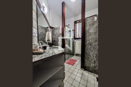 Casa de condomínio à venda com 474m², 4 quartos e 5 vagas