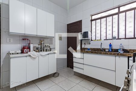 Casa à venda com 270m², 3 quartos e 1 vaga
