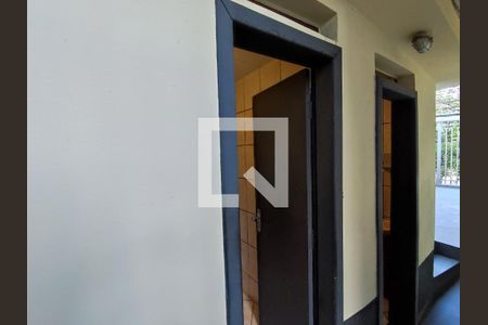 Casa à venda com 75m², 3 quartos e 2 vagasÁrea Externa