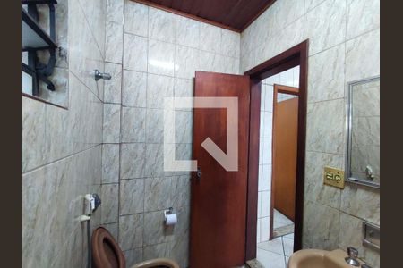 Casa à venda com 75m², 3 quartos e 2 vagasBanheiro