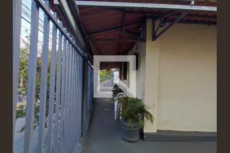 Casa à venda com 75m², 3 quartos e 2 vagasÁrea Externa