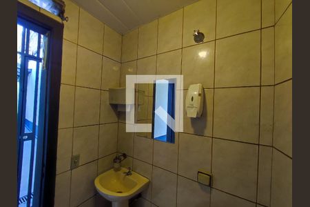 Casa à venda com 75m², 3 quartos e 2 vagasBanheiro de Serviço