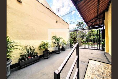 Casa à venda com 75m², 3 quartos e 2 vagasÁrea Externa