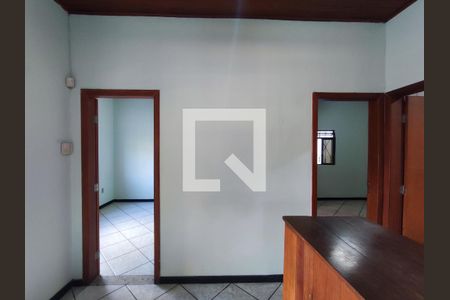 Casa à venda com 75m², 3 quartos e 2 vagasHall