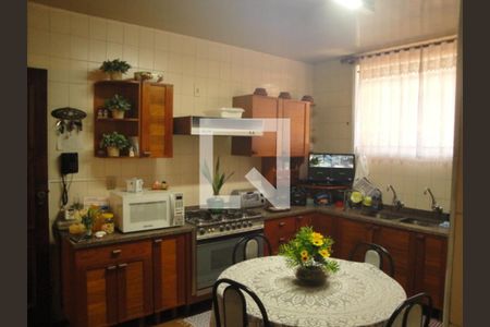 Casa à venda com 398m², 4 quartos e 5 vagas