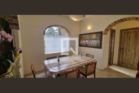 Casa de condomínio à venda com 450m², 5 quartos e 5 vagas