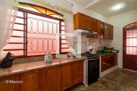 Casa à venda com 200m², 3 quartos e 2 vagas