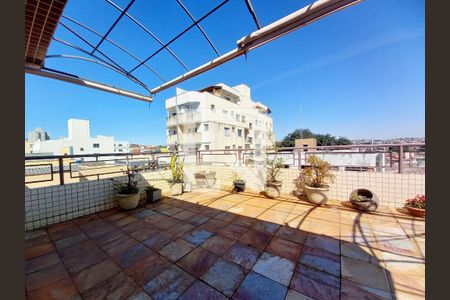 Apartamento à venda com 210m², 5 quartos e 4 vagas