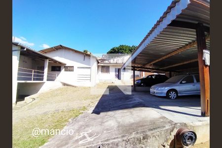 Casa à venda com 100m², 2 quartos e 6 vagas