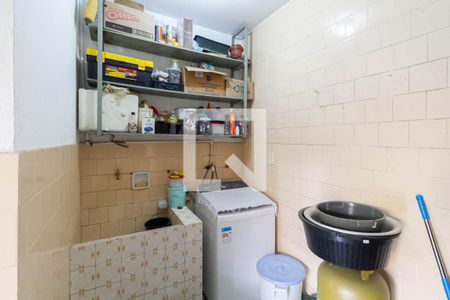 Casa à venda com 107m², 3 quartos e 10 vagasÁrea de serviço 