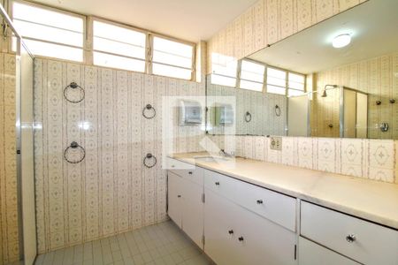 Casa à venda com 320m², 4 quartos e 4 vagas