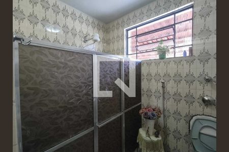 Casa à venda com 227m², 4 quartos e 4 vagas