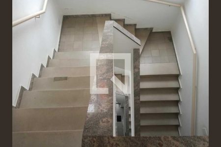 Apartamento à venda com 120m², 5 quartos e sem vaga