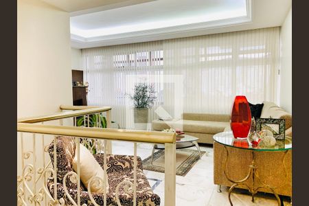 Apartamento à venda com 235m², 4 quartos e 2 vagas