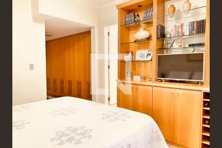 Apartamento à venda com 235m², 4 quartos e 2 vagas