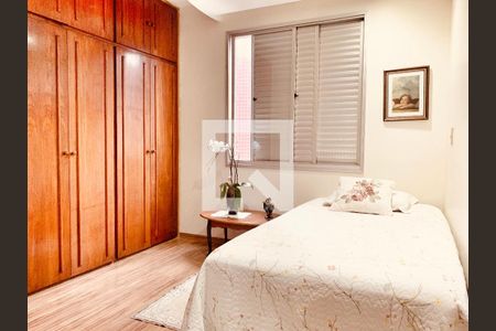 Apartamento à venda com 235m², 4 quartos e 2 vagas