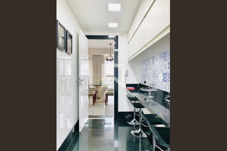 Apartamento à venda com 235m², 4 quartos e 2 vagas