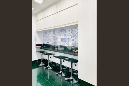 Apartamento à venda com 235m², 4 quartos e 2 vagas