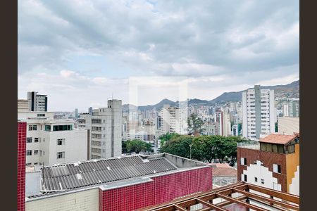 Apartamento à venda com 235m², 4 quartos e 2 vagas