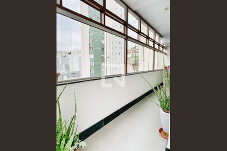 Apartamento à venda com 235m², 4 quartos e 2 vagas