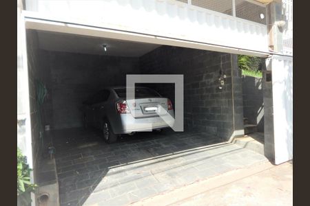 Casa à venda com 360m², 4 quartos e 2 vagas