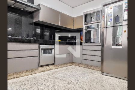 Casa à venda com 263m², 3 quartos e 4 vagas