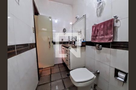 Casa à venda com 263m², 3 quartos e 4 vagas