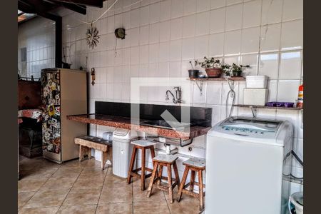 Casa à venda com 263m², 3 quartos e 4 vagas