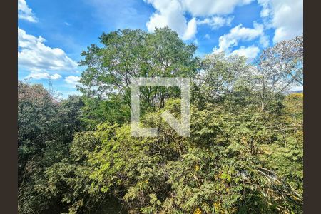 Casa de condomínio à venda com 456m², 5 quartos e 4 vagas
