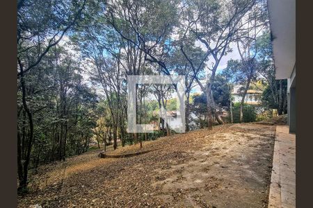 Casa de condomínio à venda com 456m², 5 quartos e 4 vagas