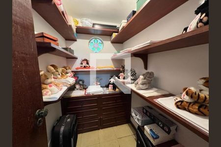 Casa à venda com 411m², 6 quartos e 6 vagas