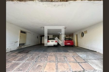 Casa à venda com 411m², 6 quartos e 6 vagas