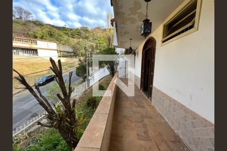 Casa à venda com 411m², 6 quartos e 6 vagas