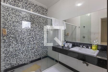 Casa de condomínio à venda com 400m², 5 quartos e 4 vagas