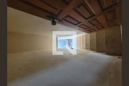 Casa à venda com 337m², 3 quartos e 4 vagas