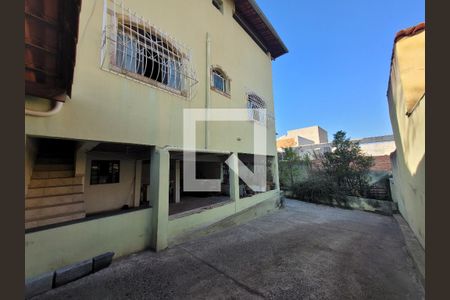 Casa à venda com 337m², 3 quartos e 4 vagas