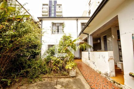 Casa à venda com 214m², 4 quartos e 3 vagas