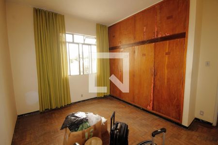 Casa à venda com 4 quartos, 214m² em Serra, Belo Horizonte