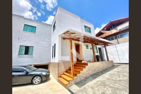 Casa à venda com 250m², 3 quartos e 8 vagas