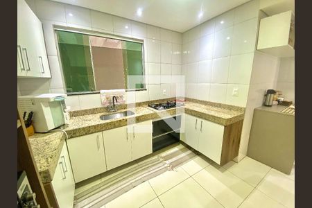 Casa à venda com 250m², 3 quartos e 8 vagas